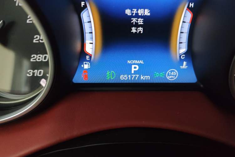 Used Maserati Levante 2019 3.0T Standard Version China VI Odometer Close Up