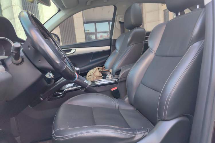 Used Zotye SR7 2016 1.5T Manual Cube Heart Edition China IV Standard