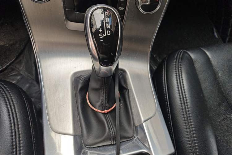 Used Volvo S60 2016 S60L T3 Smart Drive Edition Gear Lever