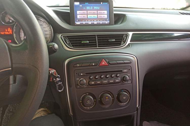 Used Peugeot 308 2014 Enjoy Edition Classic 1.6L Manual YouShang Model