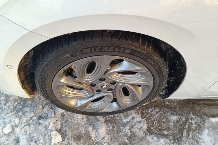 Used ORA Lightning Cat 2022 555 km Luxury Edition
