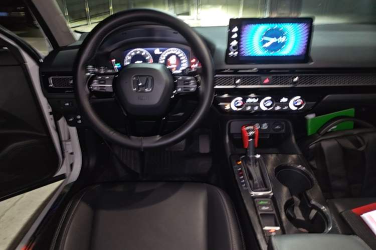 Used Honda Civic 2023 240TURBO CVT Dynamic · Center Stage Special Edition