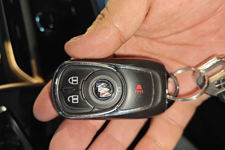 Used Buick GL8 2020 ES Land Cruiser 653T Comfort Edition
