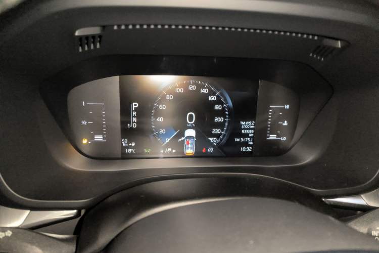 Used Volvo XC60 2019 T5 4x4 Smart Edition China V Standard