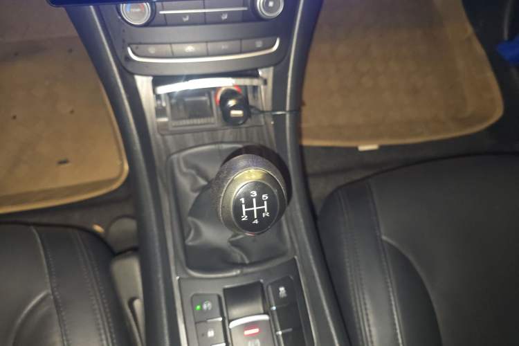 Used Roewe 550 2014 550S 1.8L Manual Smart Selection Model Gear Lever