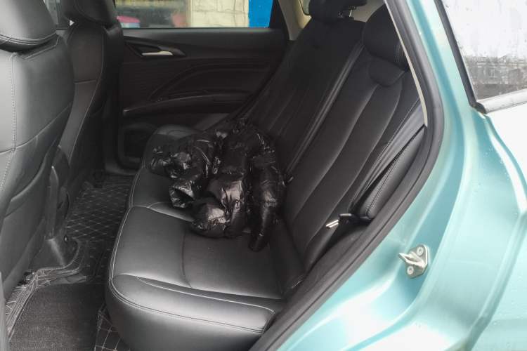 Used NETA V 2022 Chao 400 Lite Left Rear Seat