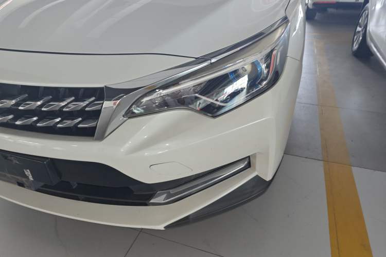 Used Venucia D60 2019 100 000 Honor 1.6L XL CVT Chenku Edition China VI Standard
