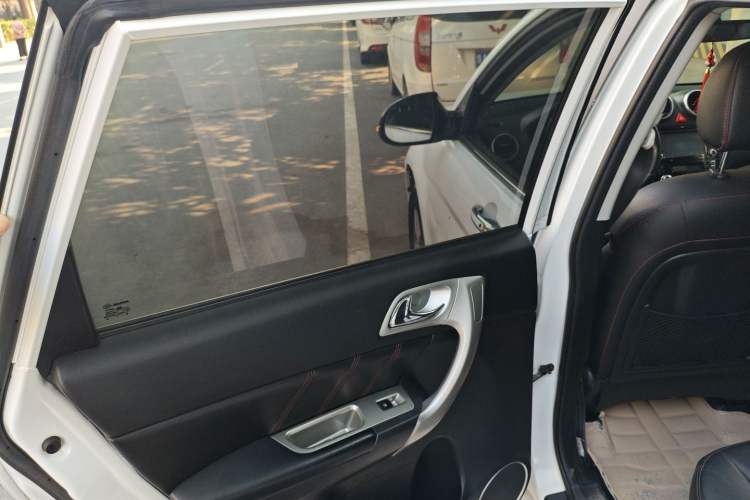 Used Haval H6 2015 Upgraded Model 1.5T Manual Two-Wheel Drive Elite Version