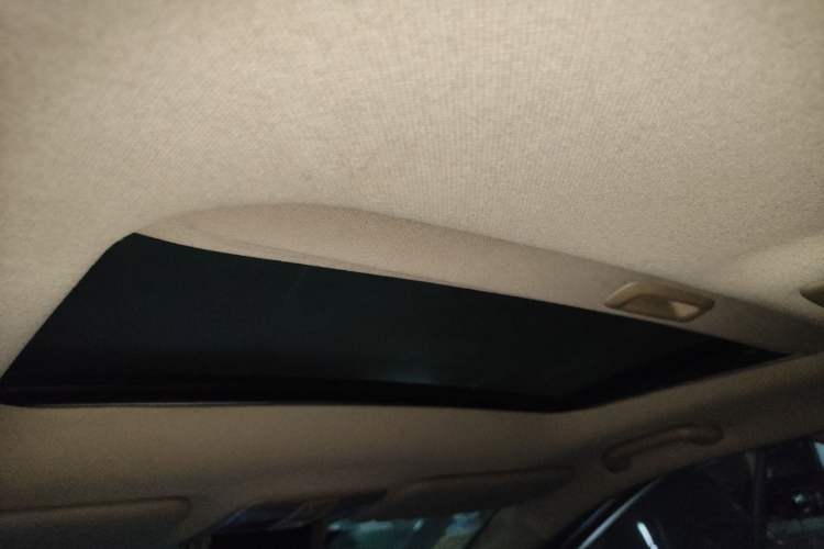 Used Hyundai ix35 2012 2.0L Automatic Two-Wheel Drive Elite Edition GLS Headliner