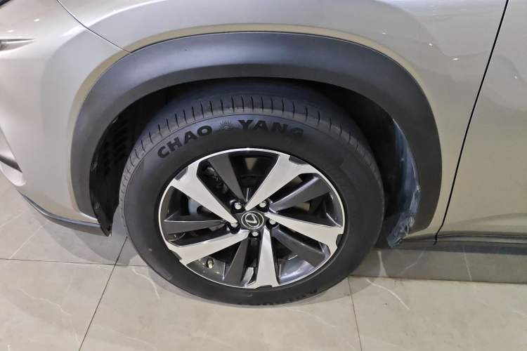 Used Lexus NX 2018 300h All-Wheel-Drive FENGZHI Edition China V Emission Standard