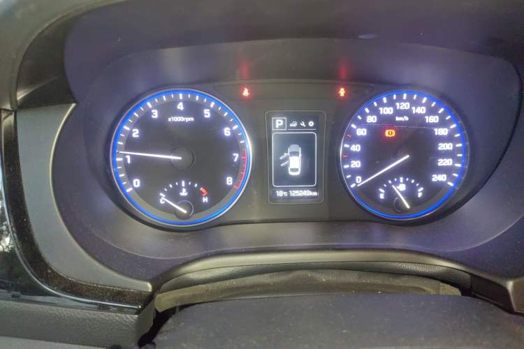 Used Hyundai Mistra 2016 1.8L Automatic Smart GLS Instrument Cluster