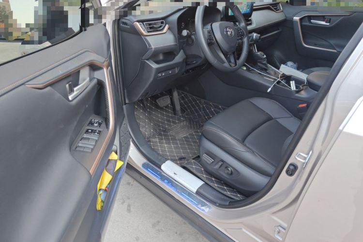 Used Toyota Wildlander 2024 2.0L CVT Two-Wheel Drive Urban Edition
