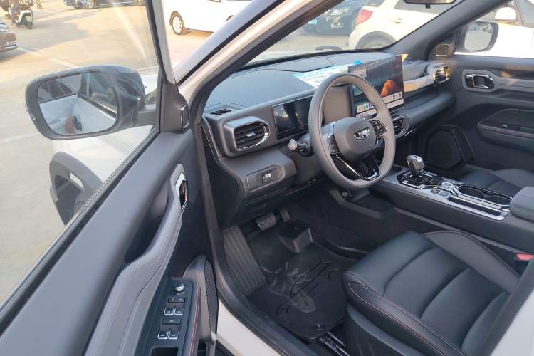 Used Geely Auto Cowboy 2025 1.5TD Trendy Play Edition
