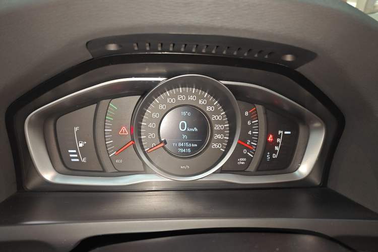 Used Volvo S60 2015 S60L 2.0T Zhiyuan Edition