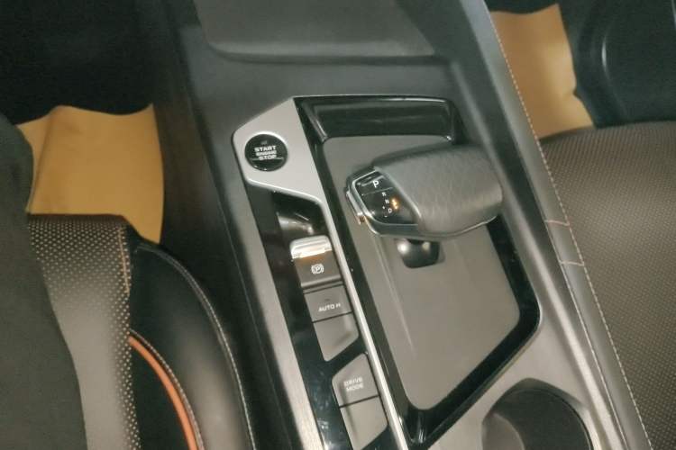 Used Oshan X7 PLUS 2022 1.5T Blue Whale Edition Automatic ZhiZun Model