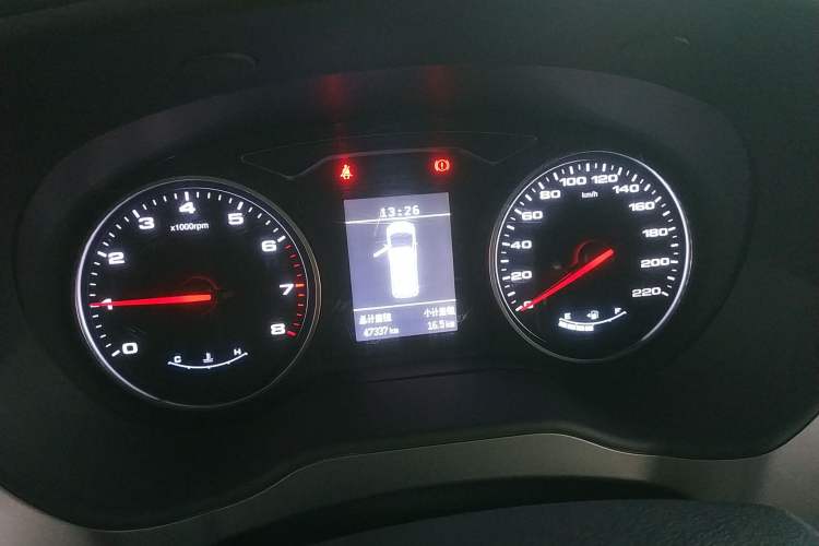 Used JAC Refine M4 2021 2.0L Manual Commercial Edition