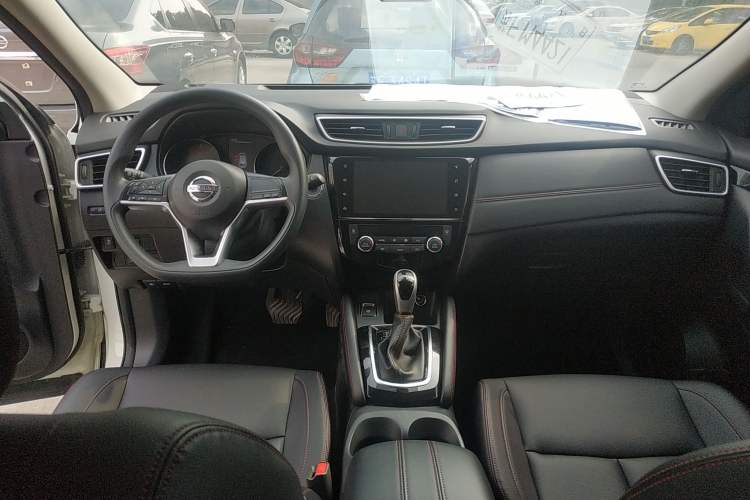 Used Nissan Qashqai 2022 2.0L CVT XV Smart Enjoyment Version
