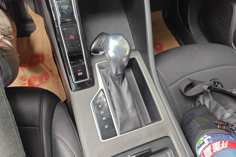 Used Roewe i5 2023 1.5L CVT Luxury Edition Gear Lever