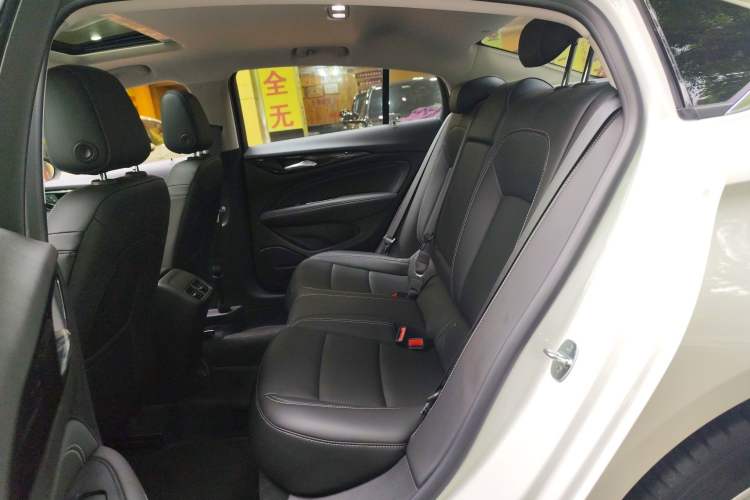 Used Buick Regal 2024 25T Deluxe Edition Left Rear Seat