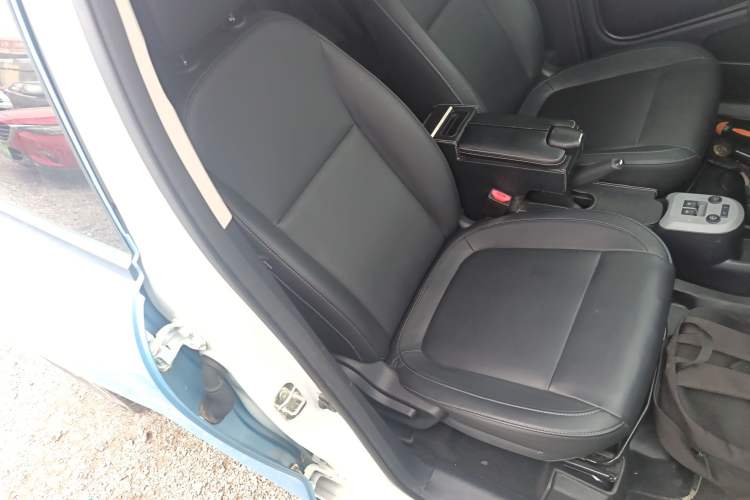 Used ORA Black Cat 2019 351 km Family Edition