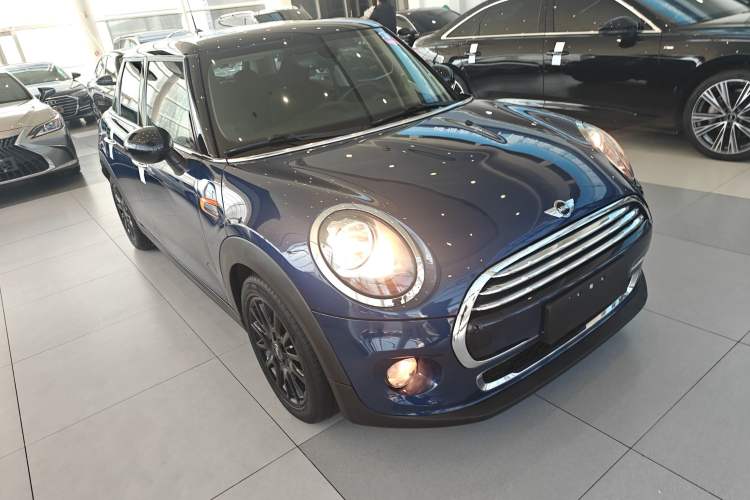 Used MINI MINI 2016 1.5T COOPER Five-Door Edition