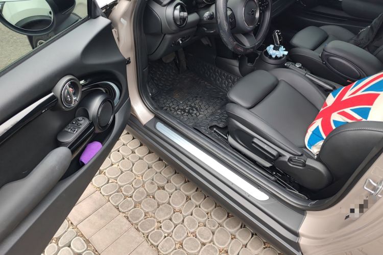 Used MINI 2023 1.5T COOPER Artist
