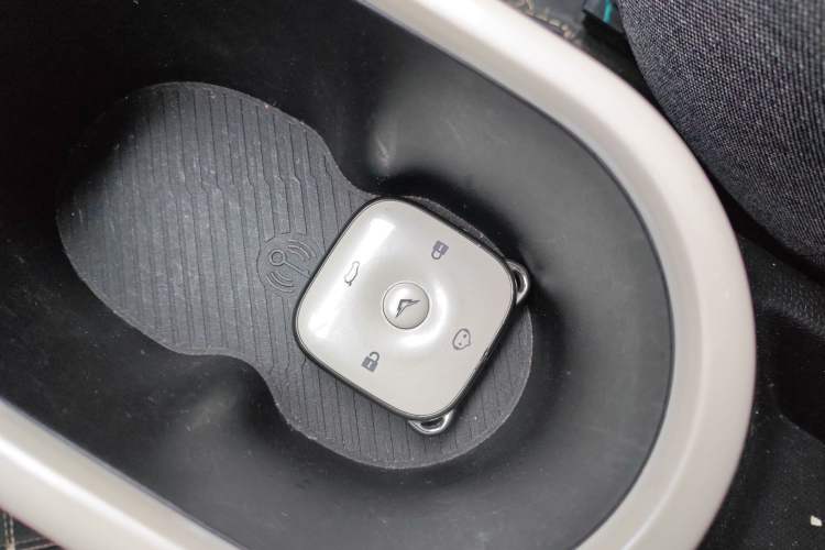 Used Cowin October 2023 201km Wave Rider Edition
