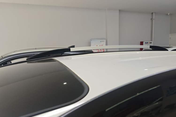 Used Haval H6 2016 Upgraded Model 1.5T Automatic Two-Wheel Drive Elite Version Roof