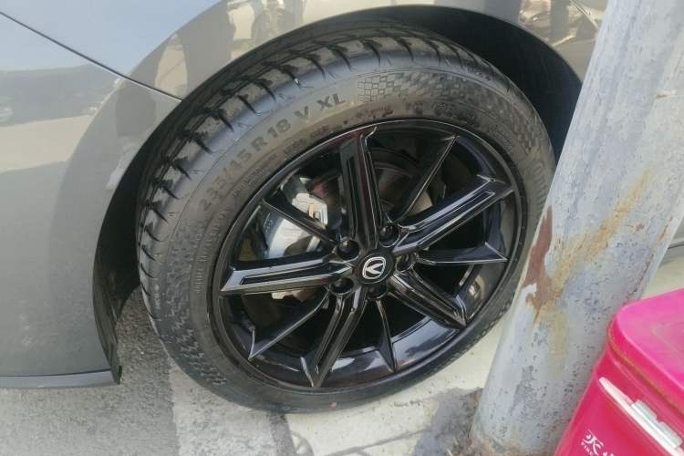 Used CHANGAN UNI-V 2023 1.5T Premium Model
