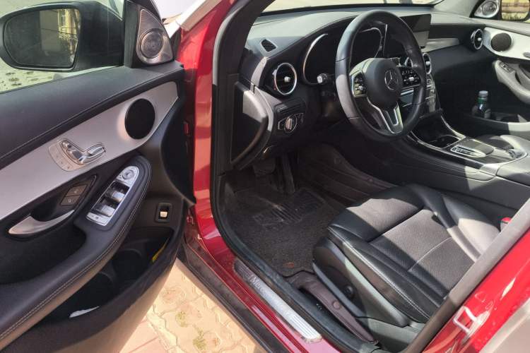 Used Mercedes-Benz GLC Coupe 2020 GLC 260 4MATIC Coupe SUV Driver Seat