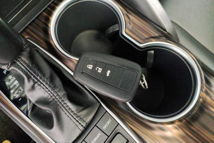 Used Toyota Camry 2019 2.5G Luxury Edition China VI Standard Interior 1