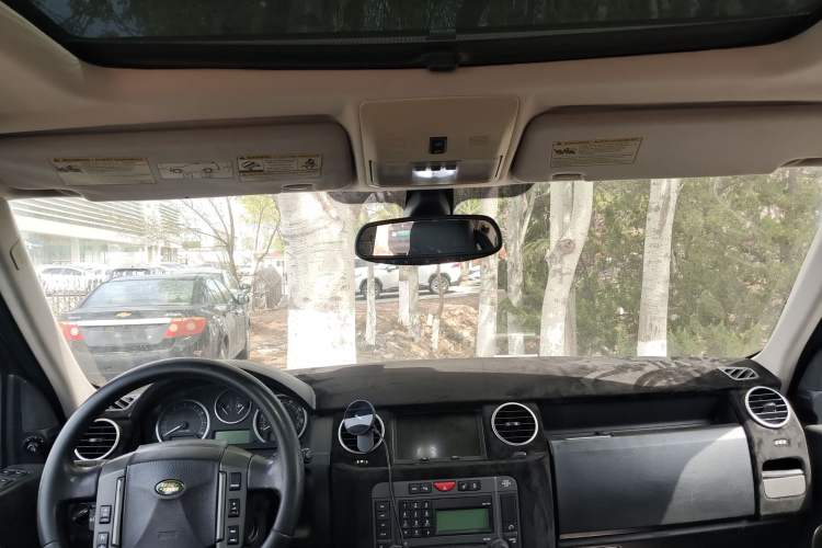 Used Land Rover Discovery  Headliner