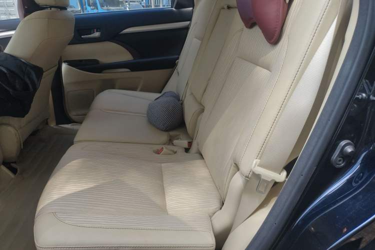 Used Toyota Highlander 2015 2.0T Two-Wheel Drive Elite Edition 5 Seats
