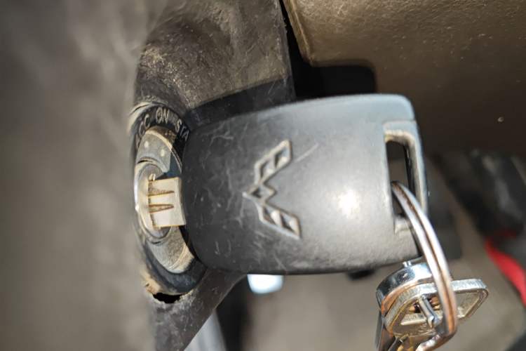 Used Wuling Rongguang 2014 1.2L S Base Model
