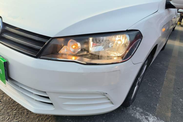 Used Volkswagen Jetta 2015 Value Edition 1.6L Manual Fashionable Style