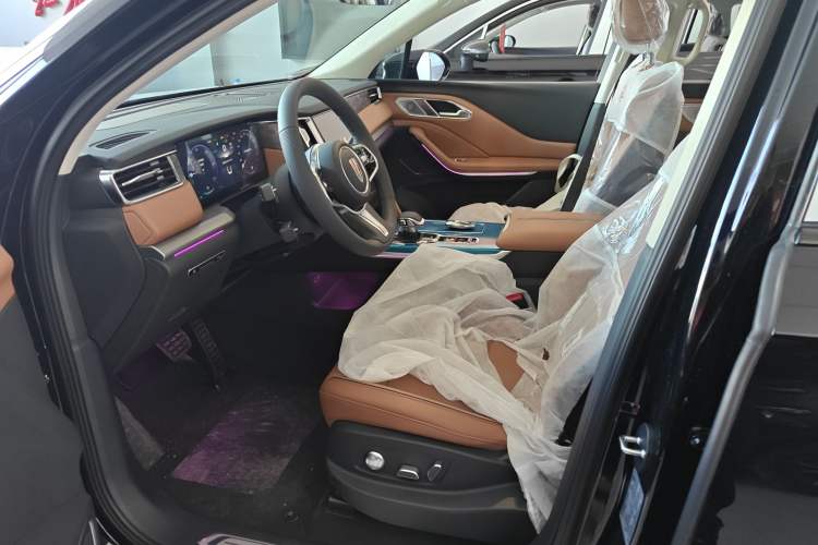 Used Hongqi HS7 PHEV 2025 Model 2.0T PHEV Four-Wheel Drive 2 Million Units Commemorative Edition 6-Seater