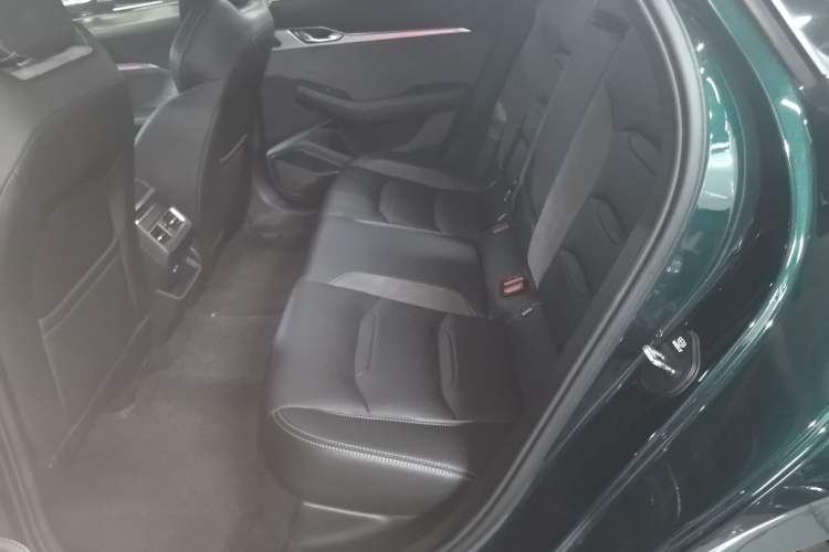 Used Geely Auto Preface 2023 2.0TD "Only This Verdant Green" Edition Left Rear Seat