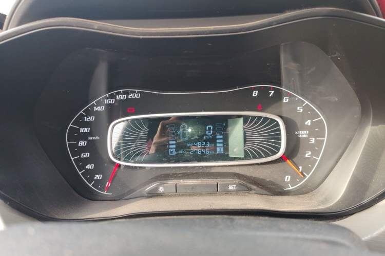 Used Baojun 510 2017 1.5L manual Comfort trim