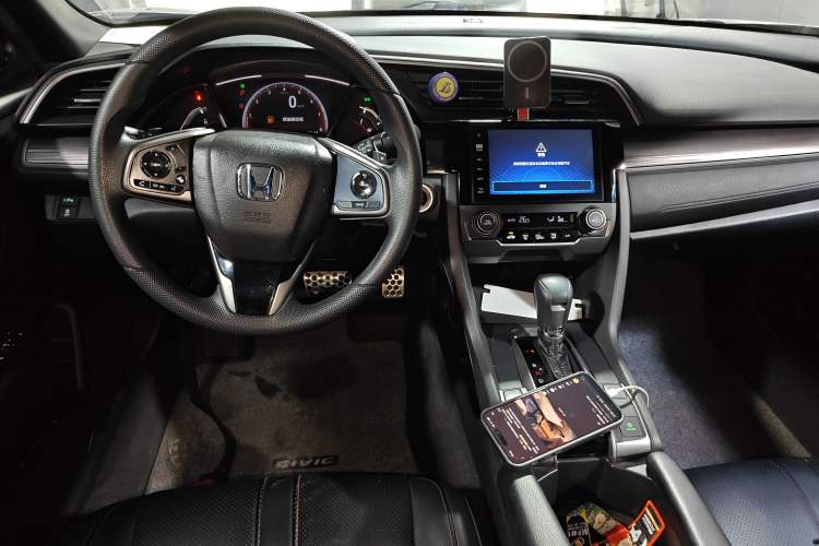 Used Honda Civic 2021 HATCHBACK 220TURBO CVT Trendy Cool Edition