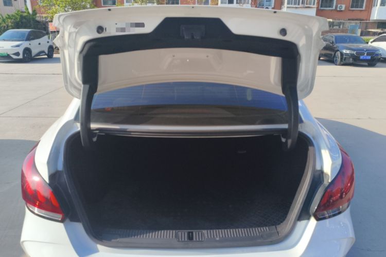 Used MG 5 2021 180 DVVT CVT Youth Luxury Edition Trunk