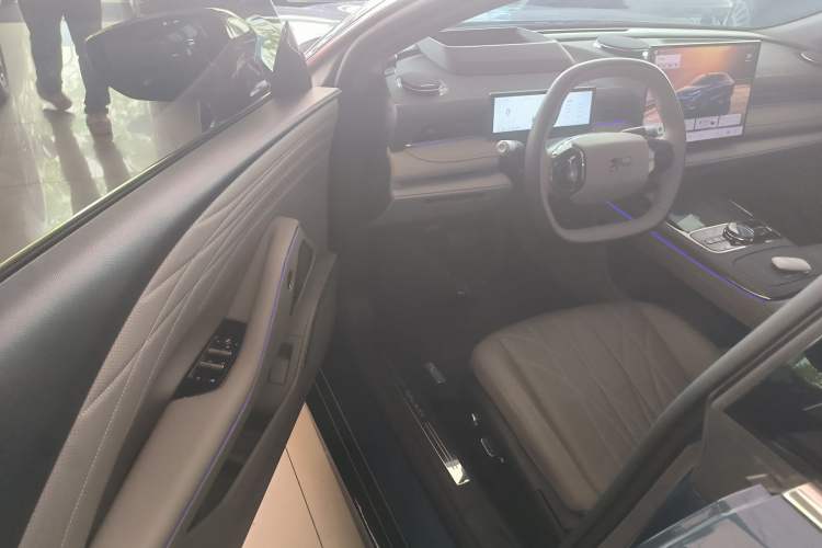 Used Geely Galaxy 8 2025 130km EM-P Starship Edition Driver Seat