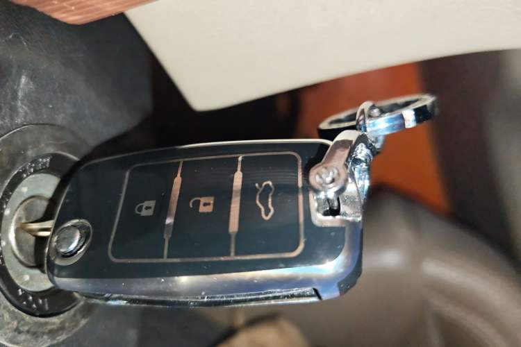 Used FORTHING Lingzhi 2017 M5 1.6L Luxury Model
