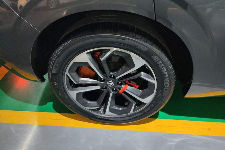 Used CHANGAN UNI-K iDD 2023 Zhidian iDD 1.5T 135km Smart & Fun Model Right Rear Wheel Hub