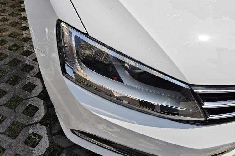 Used Volkswagen Sagitar 2017 230TSI Automatic Comfort Version