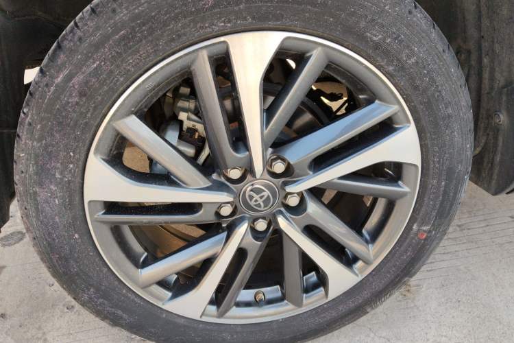 Used Toyota FRONTLANDER 2022 2.0L CVT Luxury PLUS Edition