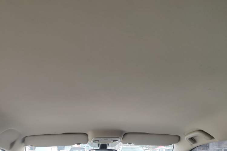 Used Geely Auto Vision 2019 Upgraded Model 1.5L CVT Luxury Version China VI Standard
