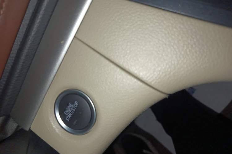 Used Buick GL8 2018 28T Luxury Model China VI Standard