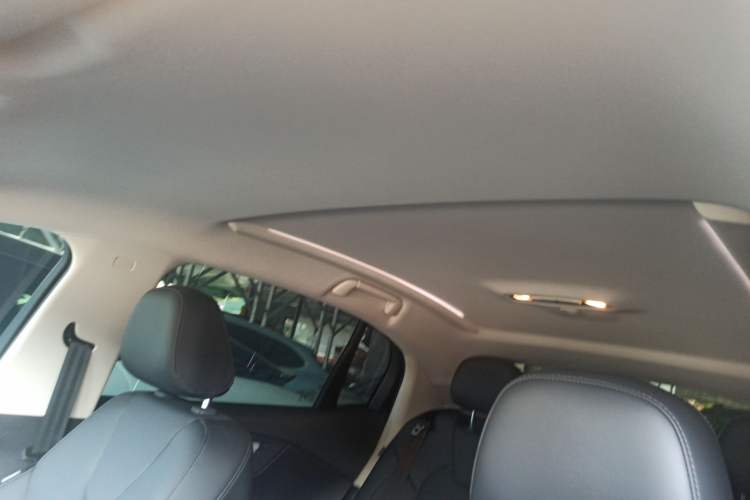 Used Hongqi E-QM5 2024 610 km PLUS
