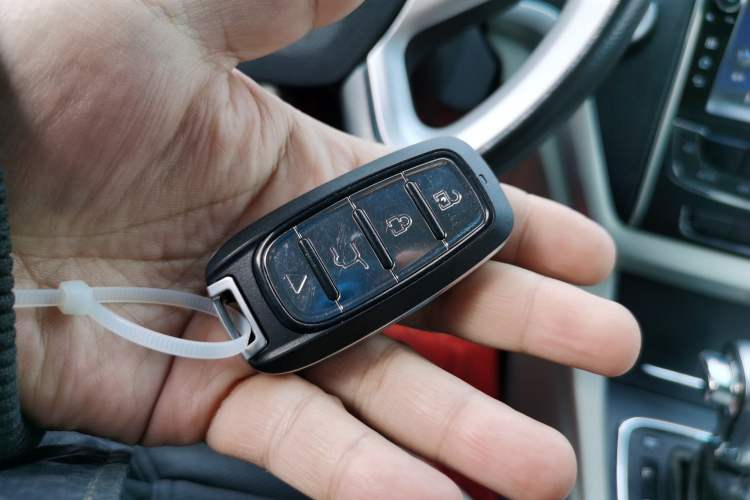 Used Geely Auto Emgrand 2014 Sedan 1.3T CVT Elite Model
