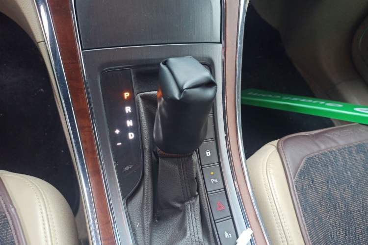 Used Roewe 950 2012 2.4L Luxury Executive Edition
